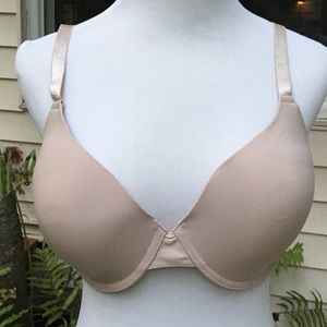Izod 40D Nude T-Shirt Bra Perfect Condition